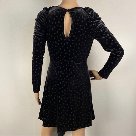 NEW TOPSHOP BLACK ASYMMETRICAL BURNOUT VELVET MINI DRESS - Picture 8 of 9